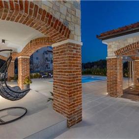 3 bedroom villa with pool, near Zadar, sleeps 8